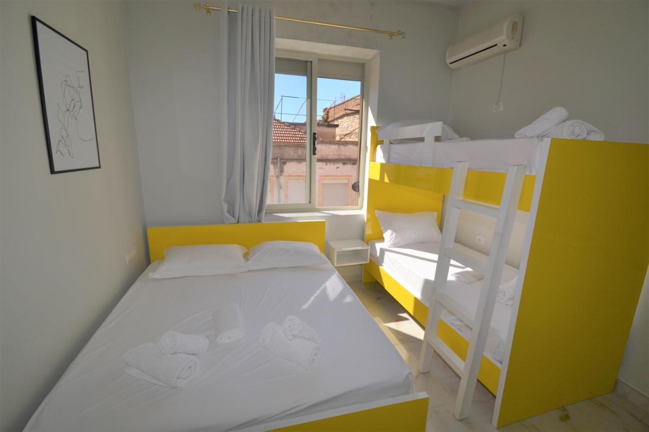 Jonian Central Condos Saranda Extérieur photo