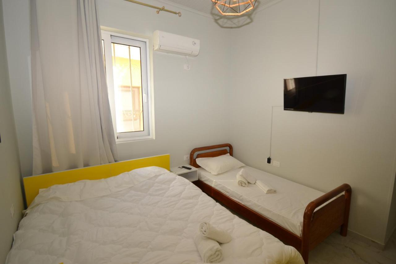 Jonian Central Condos Saranda Extérieur photo
