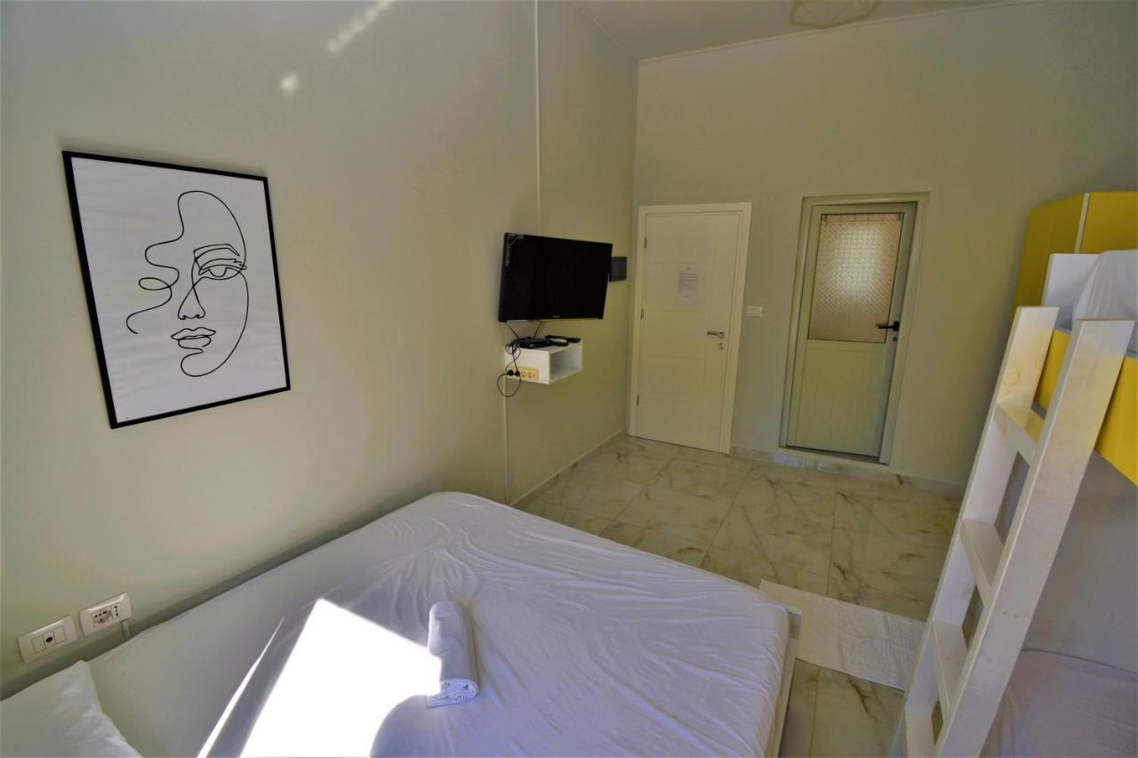 Jonian Central Condos Saranda Extérieur photo