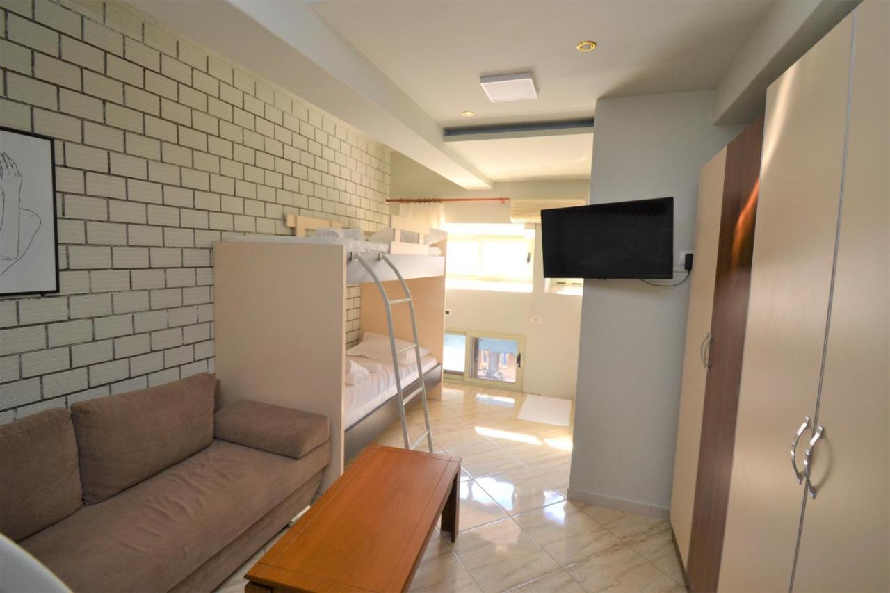 Jonian Central Condos Saranda Extérieur photo