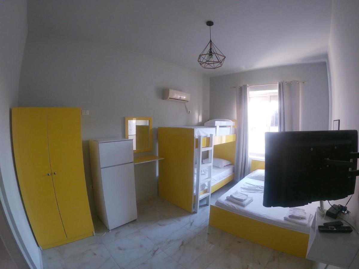 Jonian Central Condos Saranda Extérieur photo